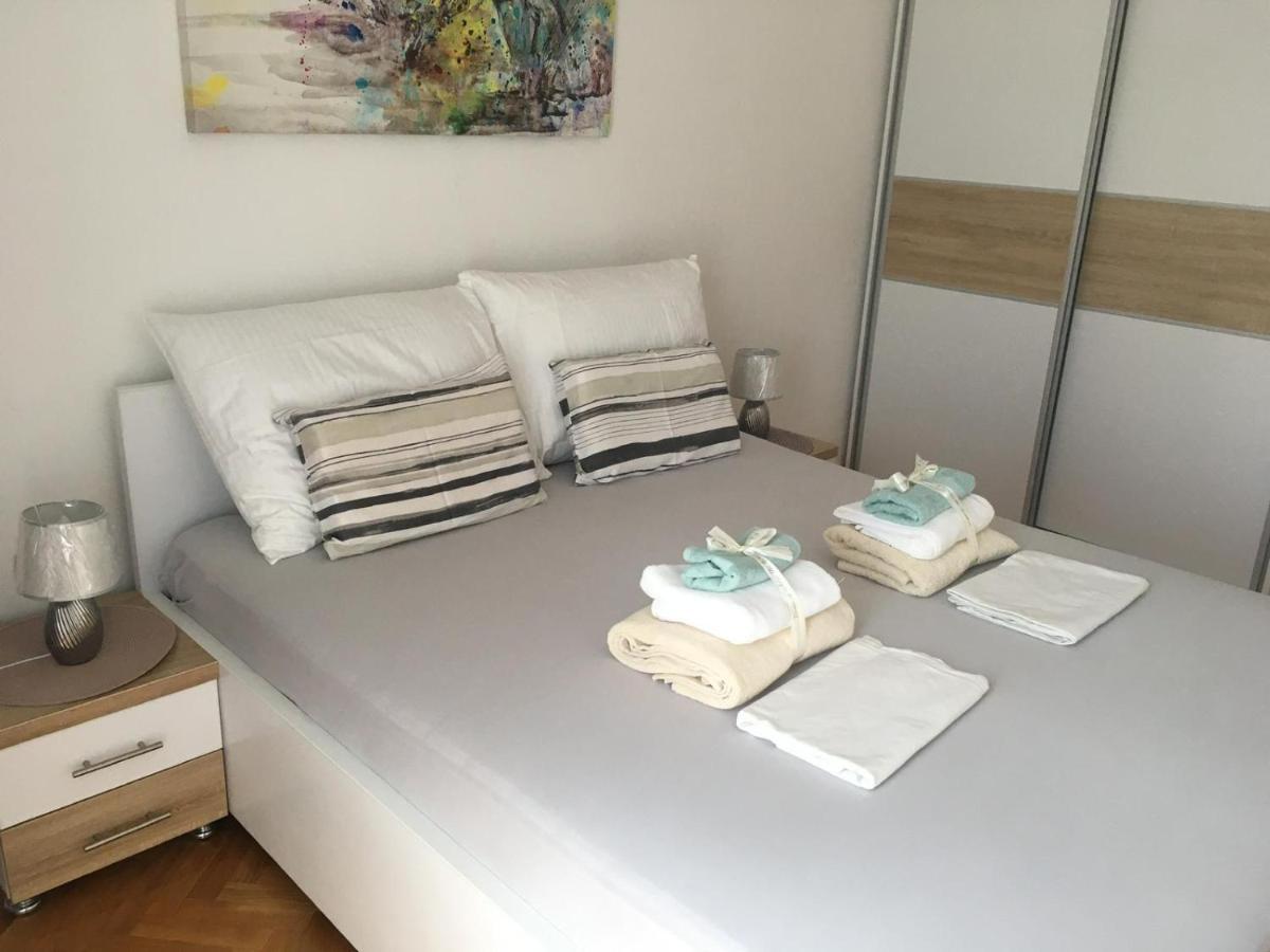 סלאטינה Apartments Sara מראה חיצוני תמונה